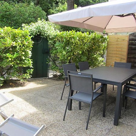 Appartement Les Cigales Rez De Jardin A 10Mn Des Plus Belles Plages Hyeres Exterior photo