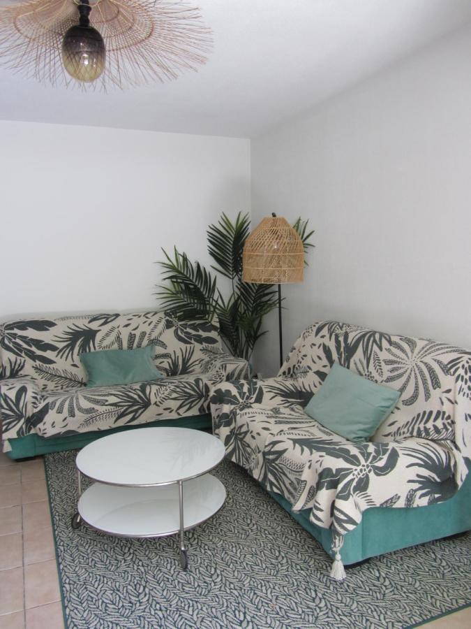 Appartement Les Cigales Rez De Jardin A 10Mn Des Plus Belles Plages Hyeres Exterior photo