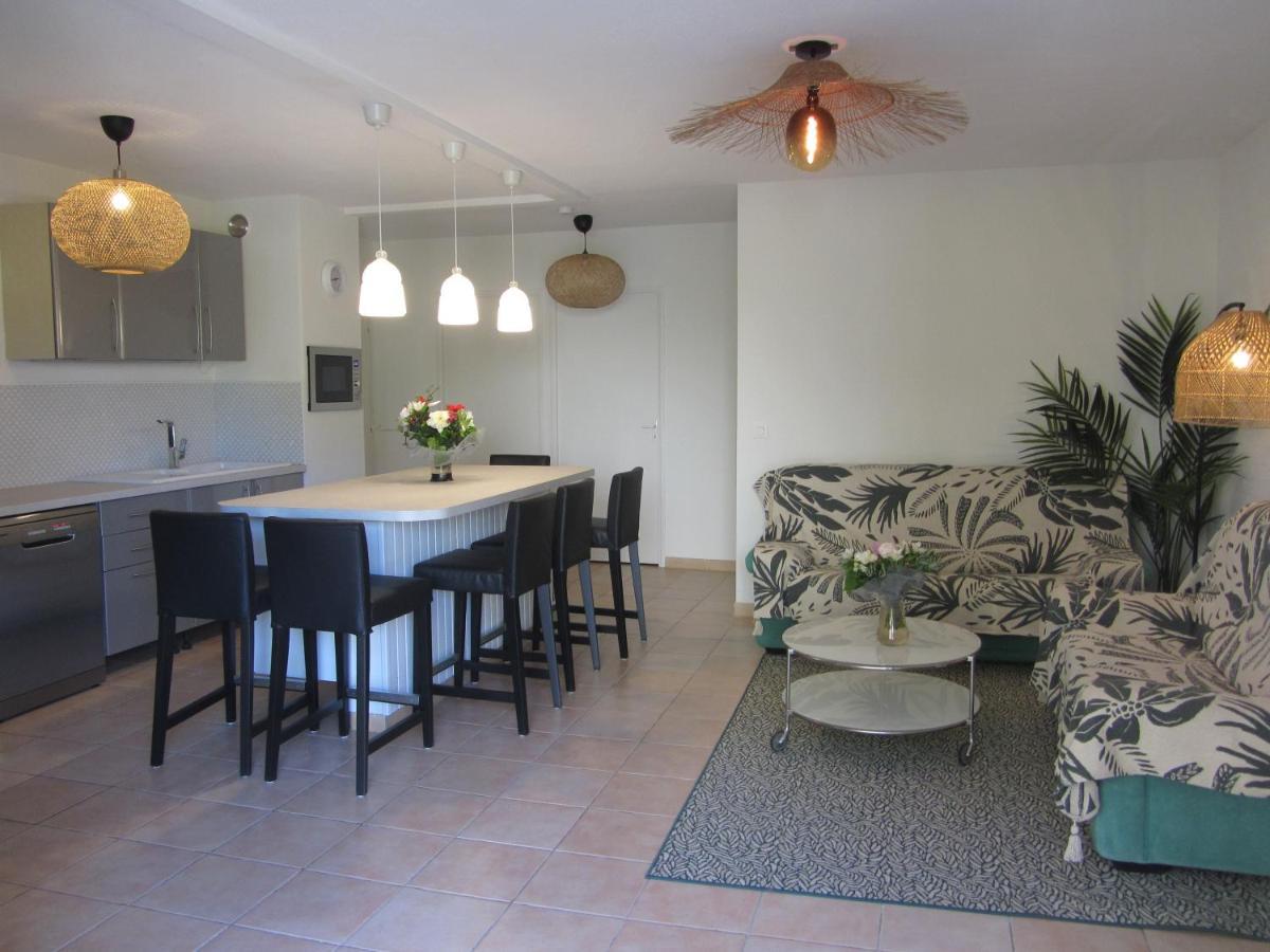 Appartement Les Cigales Rez De Jardin A 10Mn Des Plus Belles Plages Hyeres Exterior photo